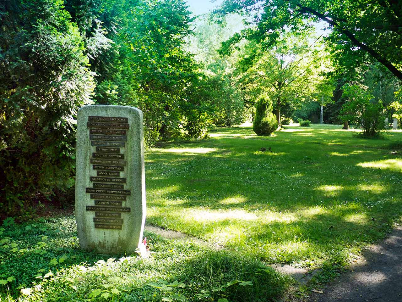 m_fld128_gemeinschaftsanlagen_p1070347 Bestattungen Dunker – Grabstellen - Gemeinschaftsanlagen