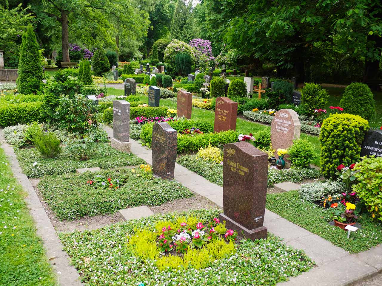 m_fld128_reihengrab_p1070310 Bestattungen Dunker – Grabstellen - Reihengrab